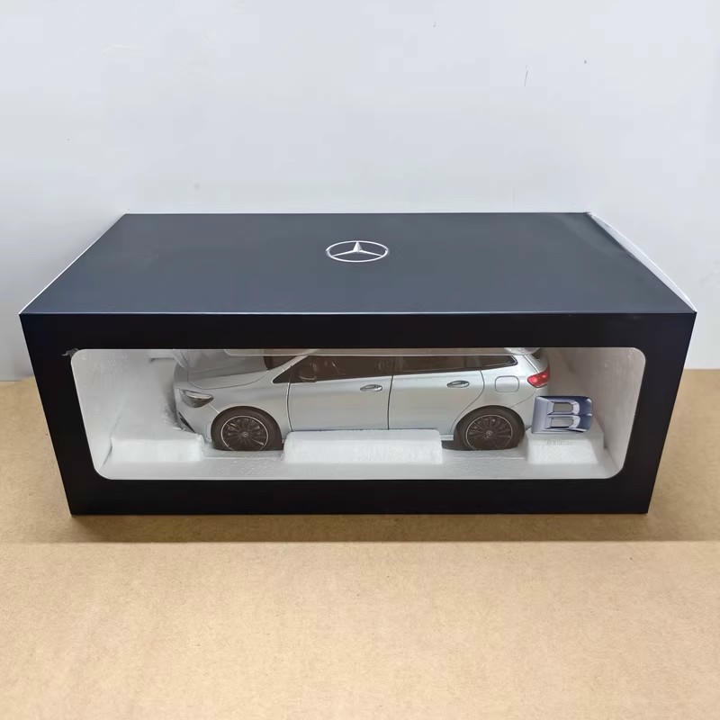 1:18 Mercedes-Benz B-Class MPV Diecast Model