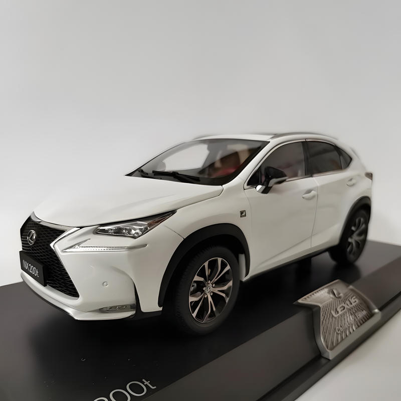 Lexus NX200T 1:18 Diecast SUV Model Car – YX car model