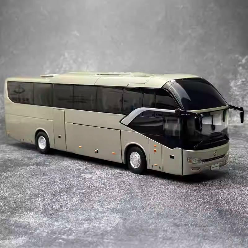 Xiamen Golden Travel Kaige 1/38 Bus Model