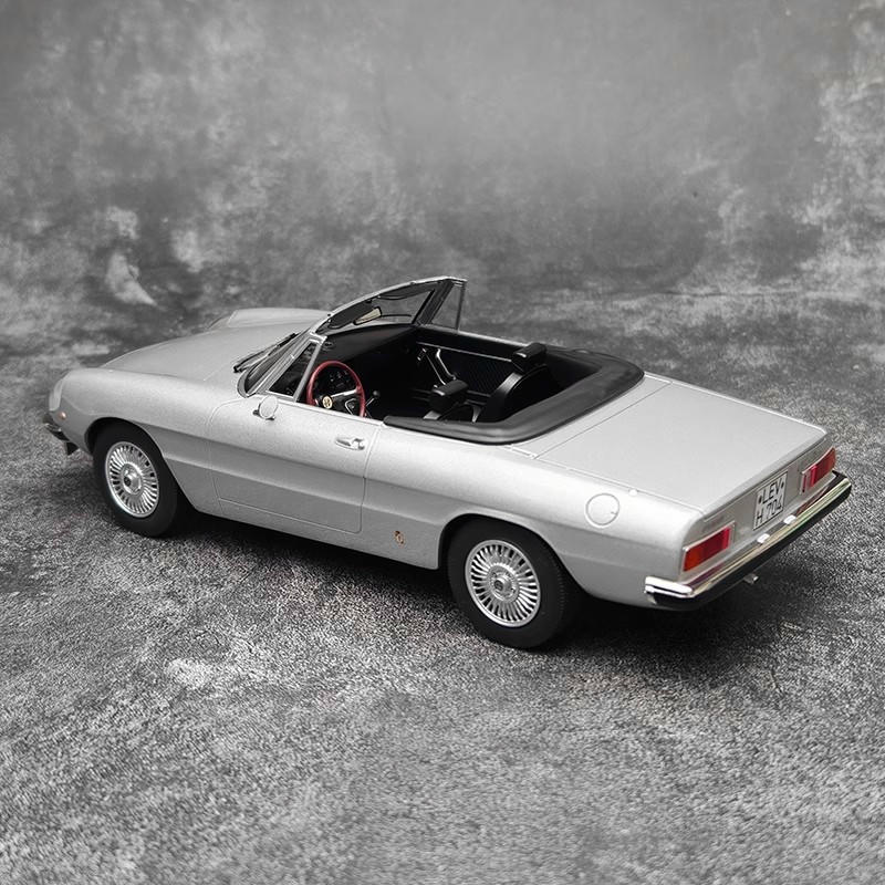 Norev 1:18 Alfa Romeo 2000 Spider 1978 Silver Sealed Diecast Car