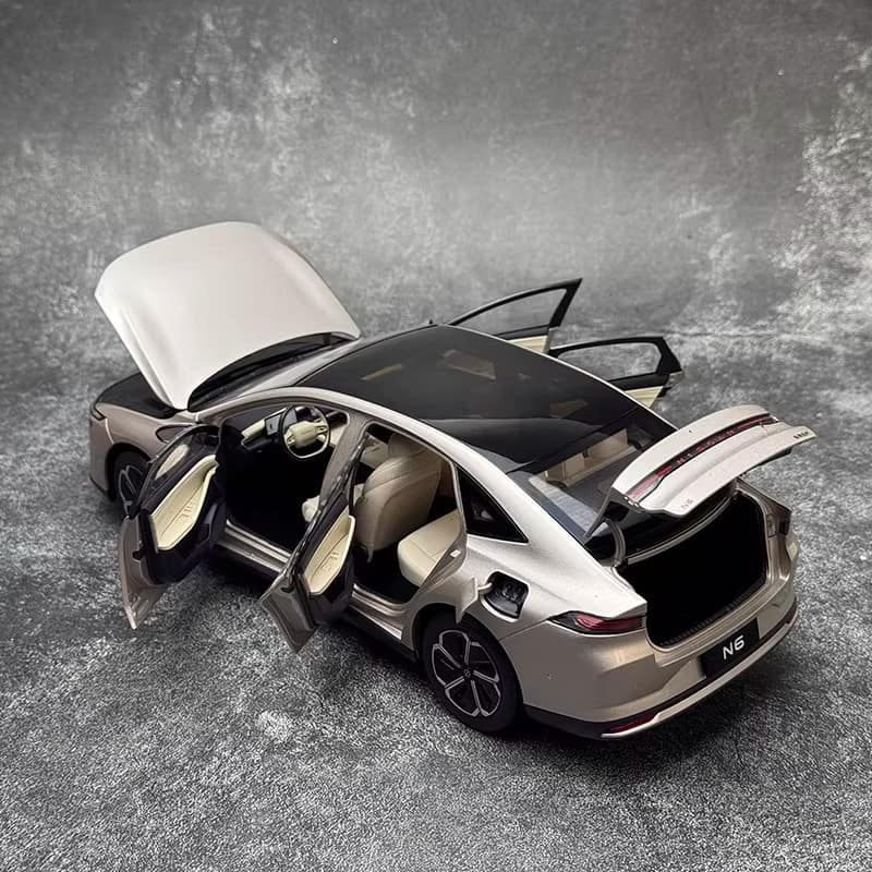 Original Manufacturer 1:18 Nissan N6 2026 Alloy Diecast Model
