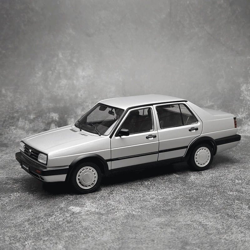 Volkswagen 1:18 Jetta GT MK2 Classic Edition Diecast Model Car