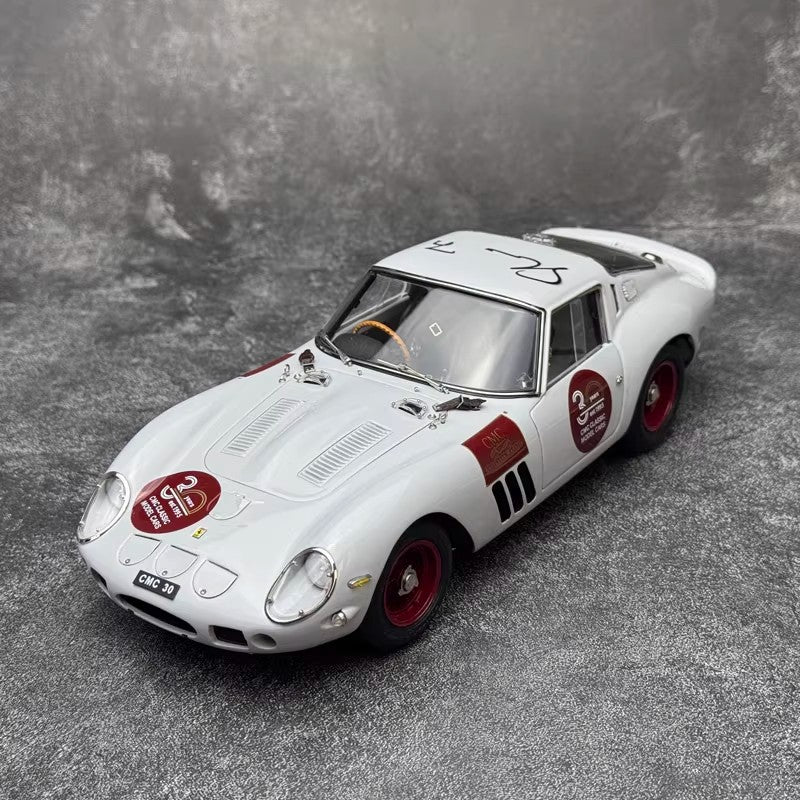CMC 1:18 Ferrari 250 GTO 30th Anniversary Signature Edition