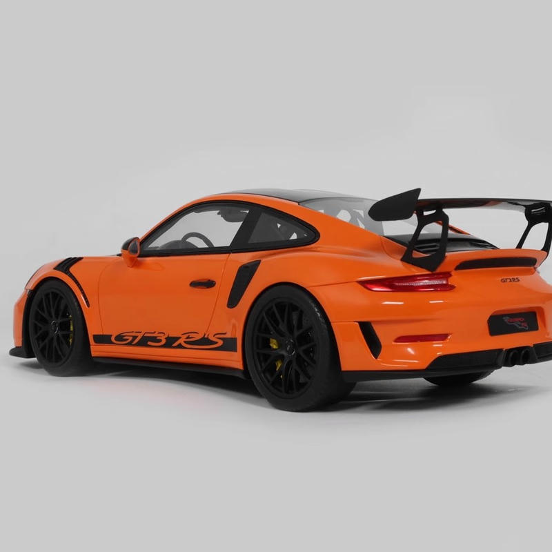 GT Spirit 1:18 Porsche 911 (991.2) GT3 RS — CLDC044 Resin Model