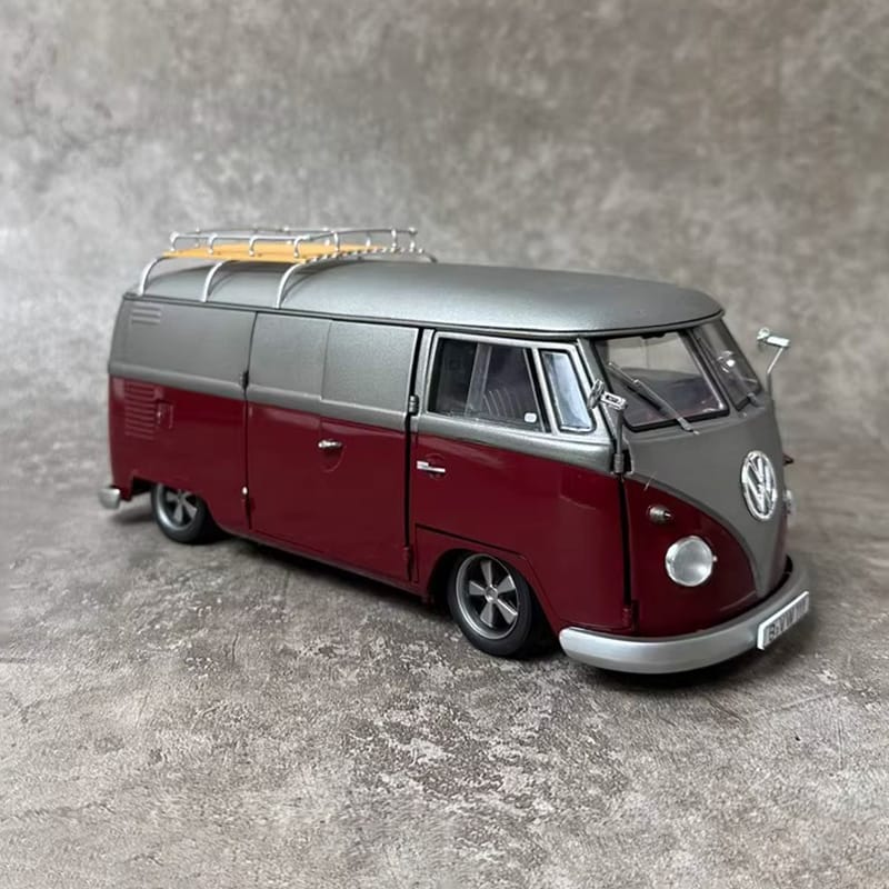 Schuco Volkswagen VW T1b Lowrider Bus 1:18 Diecast Model
