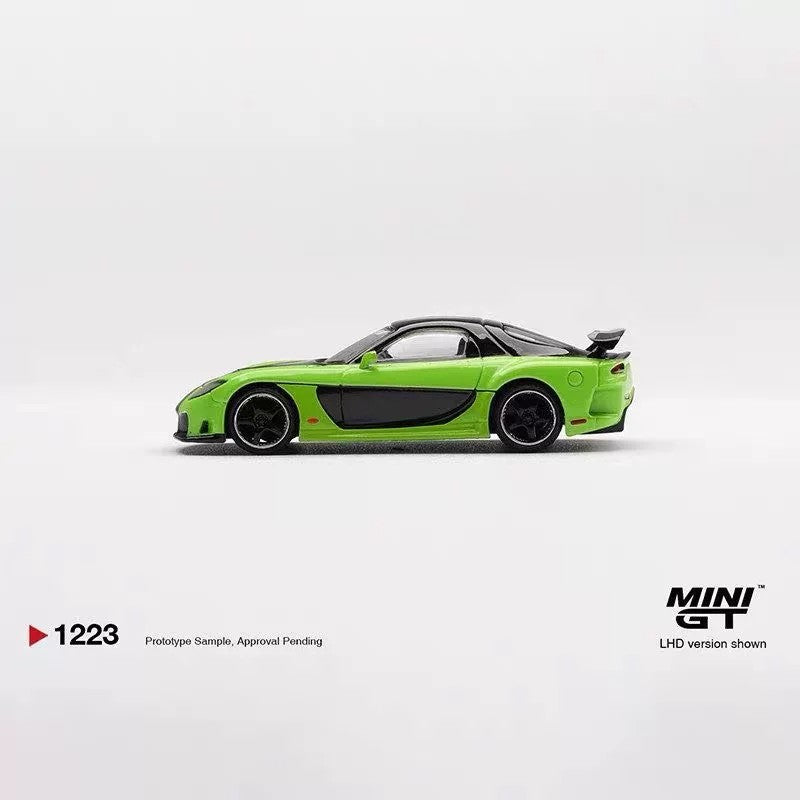 MINI GT #1223 1:64 Mazda RX-7 VeilSide Apple Green Diecast Model Car