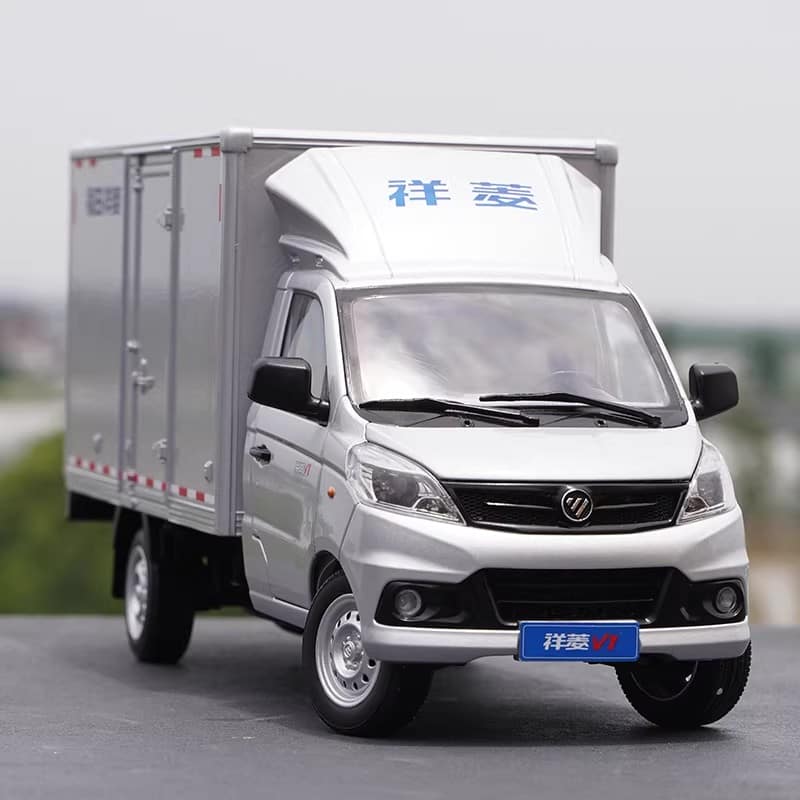 Original Factory 1:18 Foton Xiangling V1 Box Van Diecast Model