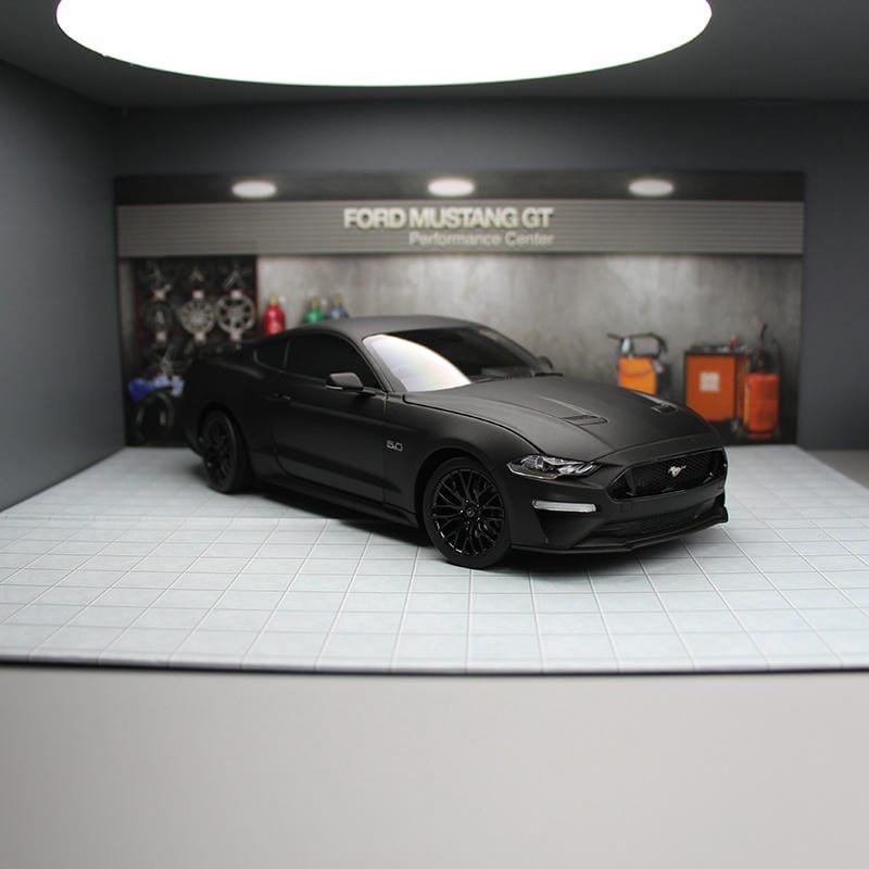 Ford Mustang 1:18 Alloy Model Car – Matte Black & Orange