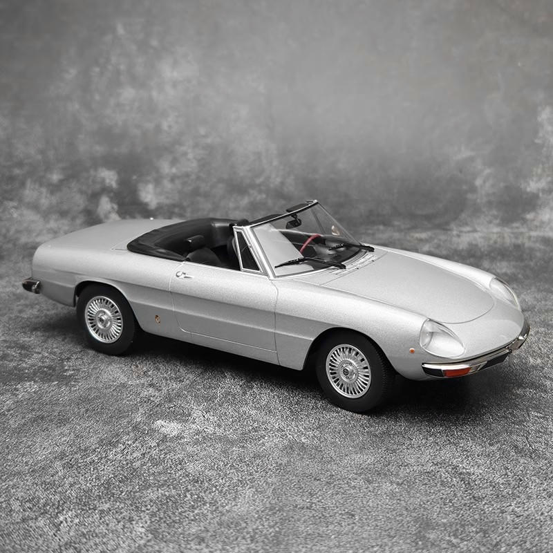 Norev 1:18 Alfa Romeo 2000 Spider 1978 Silver Sealed Diecast Car
