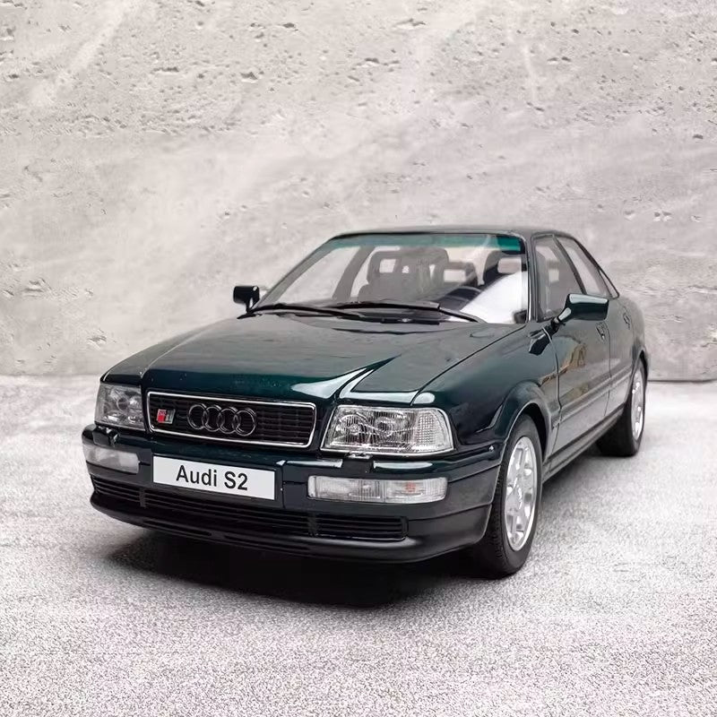 OTTO 1:18 Audi S2 Sedan 1993 Resin Collectible Model Car