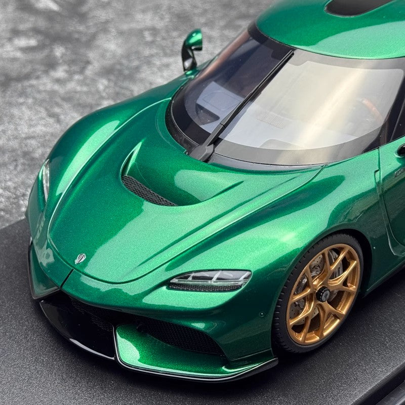 GT Spirit 1:18 Koenigsegg Gemera Racing Green 2024 (GT888) – Limited Edition Resin Model