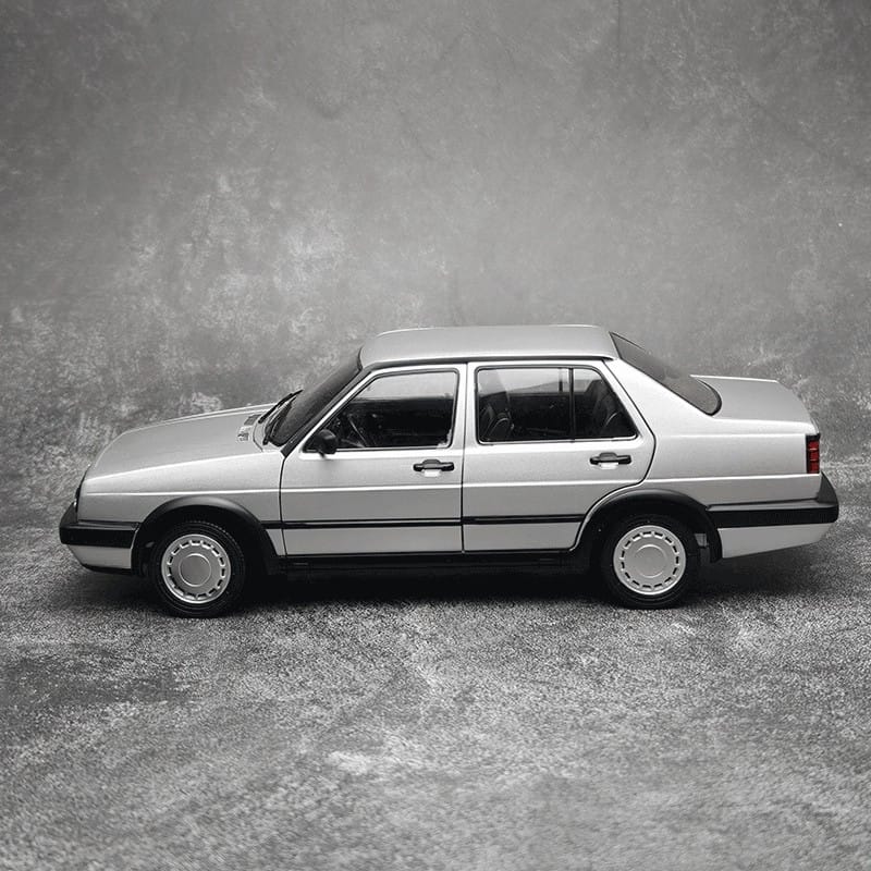 Volkswagen 1:18 Jetta GT MK2 Classic Edition Diecast Model Car