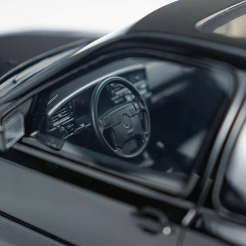 OTTO 1:18 Volkswagen Jetta GLX VR6 Resin Model
