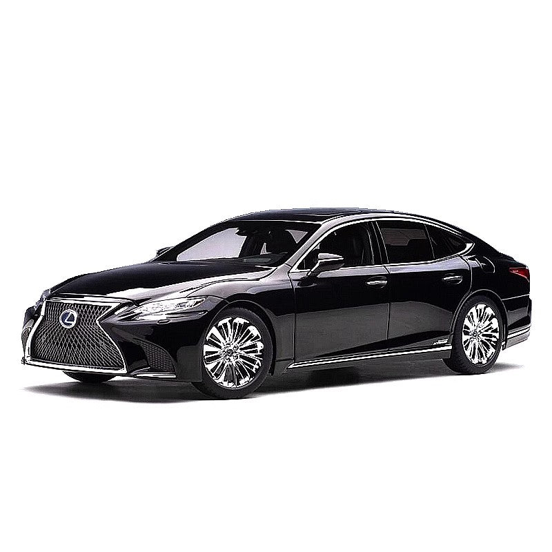 AUTOart Lexus LC500 / LC500h – 1:18 Scale Model (Silver – Fully Functional Display Edition)(78868)(78866)