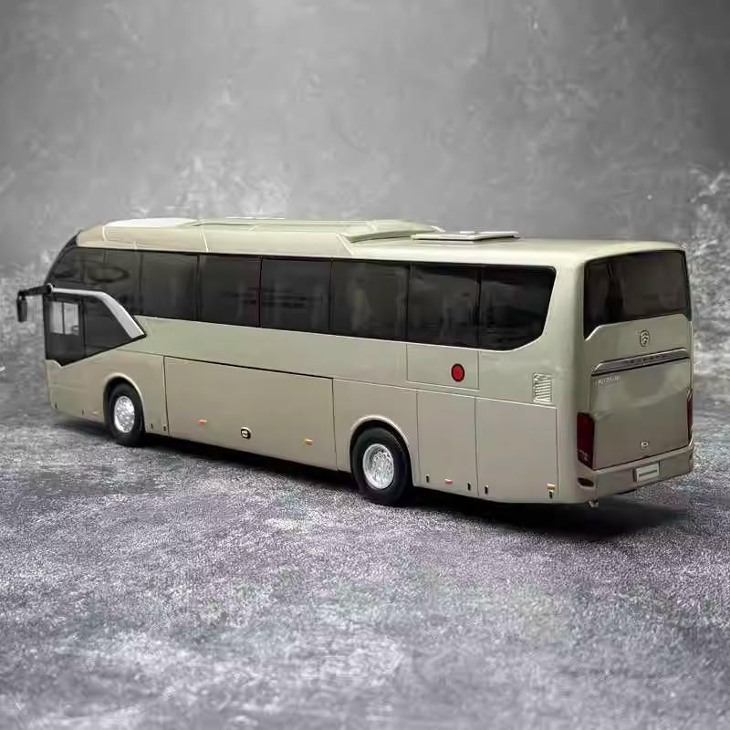 Xiamen Golden Travel Kaige 1/38 Bus Model