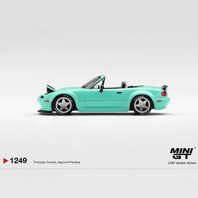 MINI GT 1:64 Mazda MX-5 Diecast Model Car – Mint Green