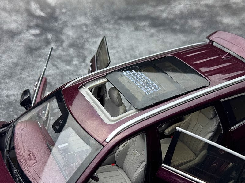 Ford EQUATOR 1:18 Diecast Alloy Model (Finished Display Edition – Sliding Sunroof & Full Functions)
