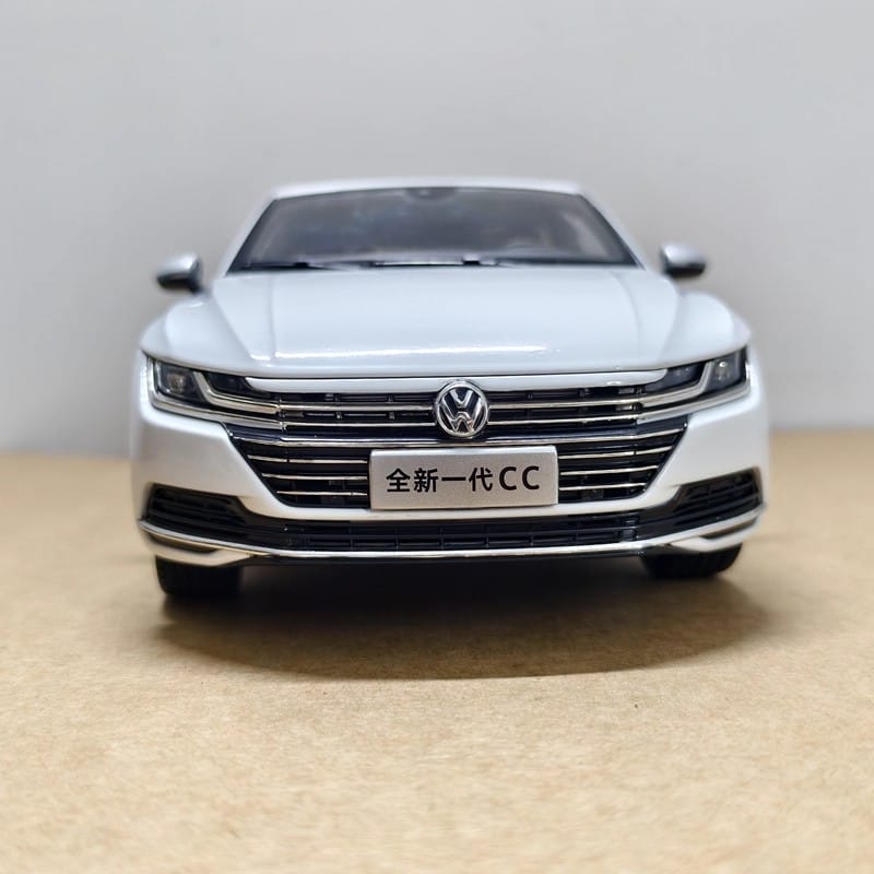 FAW-Volkswagen CC 2018 1:18 Diecast Model Car
