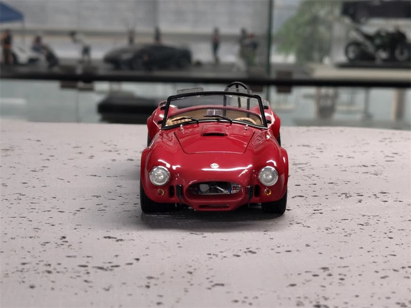 Shelby Cobra 427 S/C 1:18 Diecast Model (Classic Muscle Edition – Full Function Display)