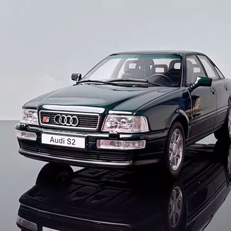 OTTO 1:18 Audi S2 Sedan 1993 Resin Collectible Model Car