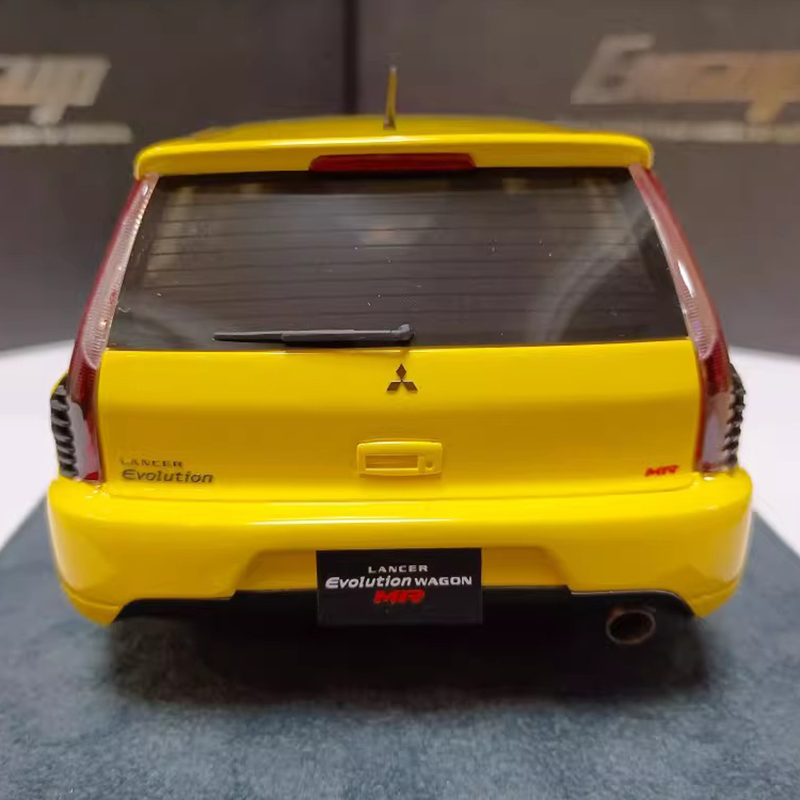 Engup 1:18 Mitsubishi Lancer Evolution IX Widebody Wagon Modified Diecast Model