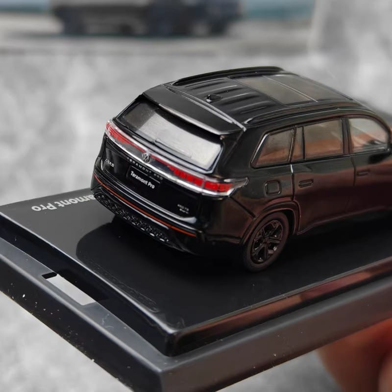 SAIC Volkswagen Teramont Pro 1:64 Diecast SUV Model