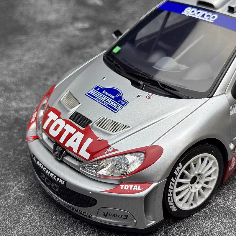 Peugeot 206 WRC – Panizzi TDC Silver 2002 (1:18 Scale by OTTO, Limited Edition of 2,000)(OT1085)