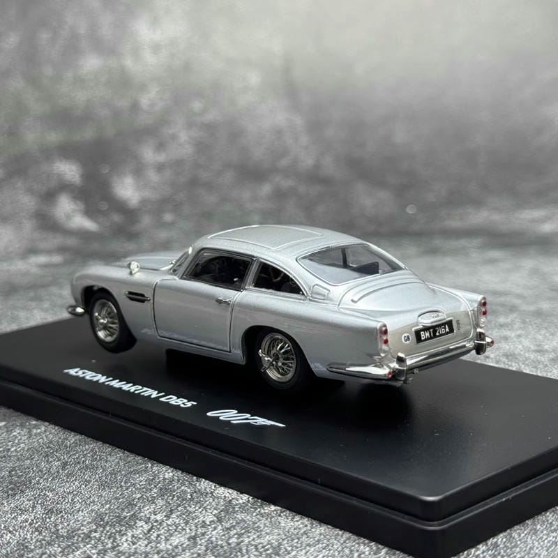 Xiaoguang 1:43 Aston Martin DB5 – 007 Functional Edition