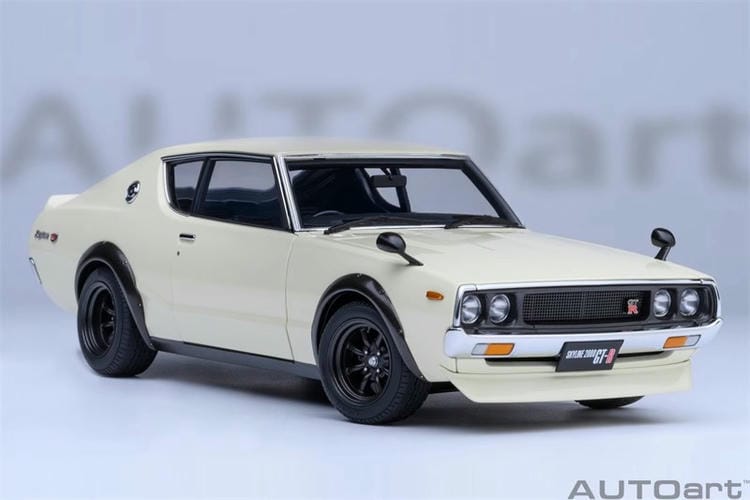 AUTOart Nissan GT-R Skyline KPGC110 – 1:18 Scale Model (Classic Hakosuka Heritage Edition)