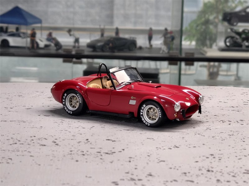 Shelby Cobra 427 S/C 1:18 Diecast Model (Classic Muscle Edition – Full Function Display)