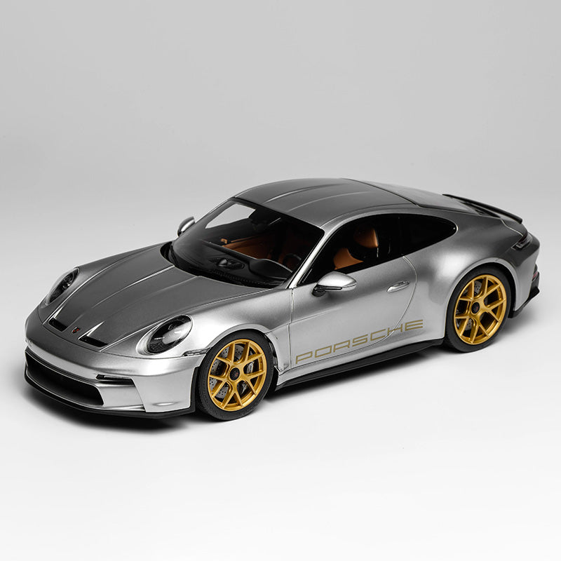 IVY Merit 1:18 Porsche 911 S/T (992) Resin Model – Limited Edition