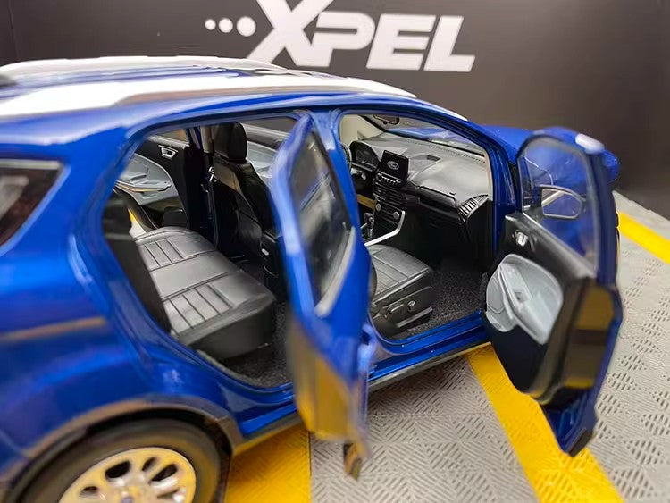 Ford EcoSport 1:18 Diecast Alloy Model SUV (Static Display with Full Function Details)