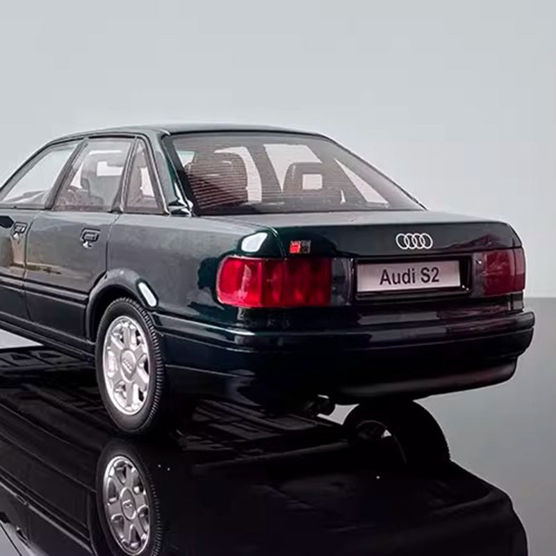 OTTO 1:18 Audi S2 Sedan 1993 Resin Collectible Model Car