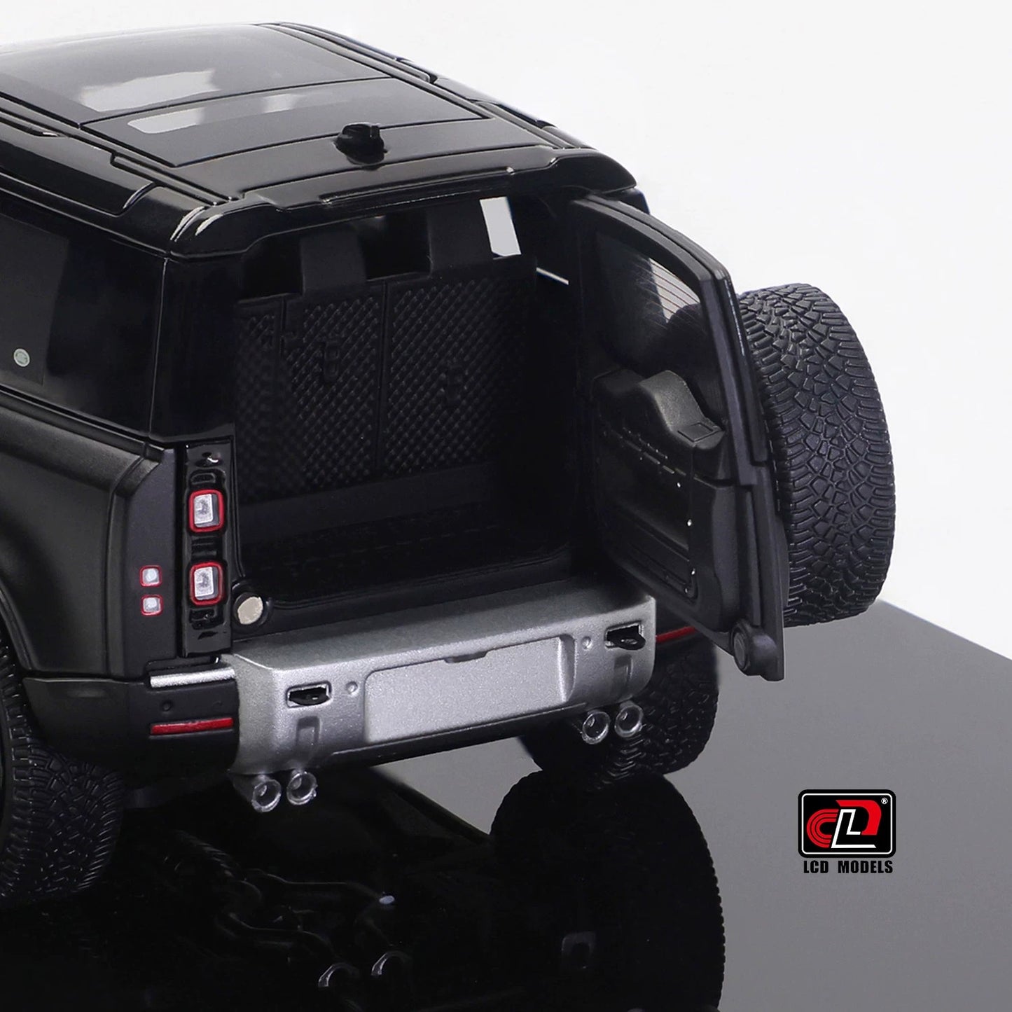 LCD Models 1:43 Land Rover Defender 90 Diecast Model