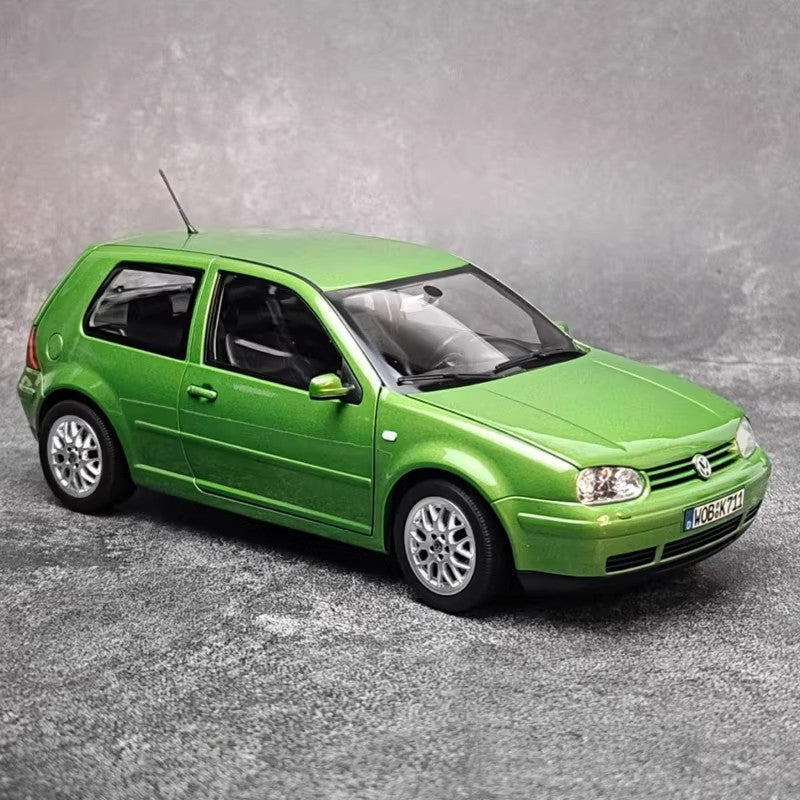 Norev Volkswagen Golf GTI Mk2 1989 1:18 Diecast Model Car