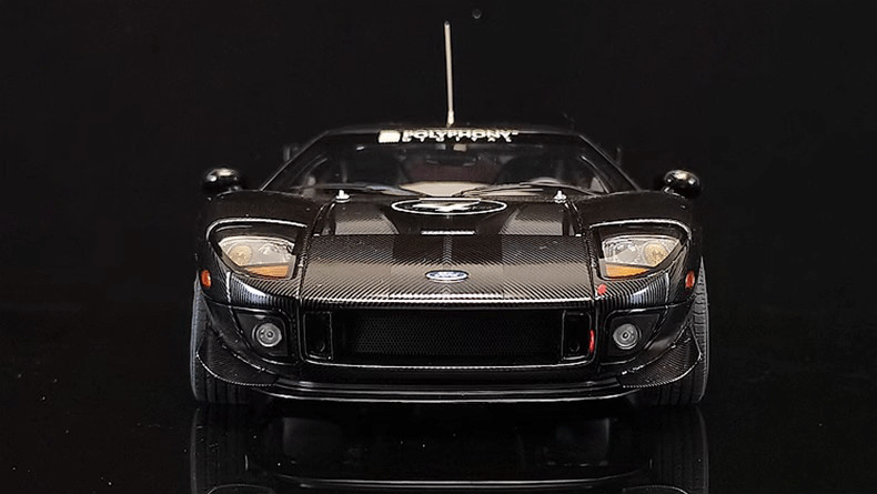 AUTOart 1:18 2005 Ford GT LM Spec II Diecast Car