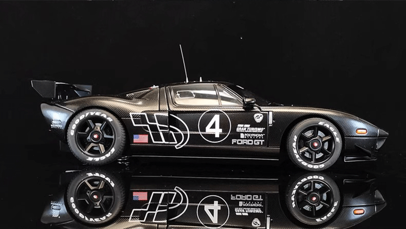 AUTOart 1:18 2005 Ford GT LM Spec II Diecast Car
