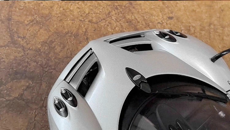 AUTOart Pagani Huayra 1:18 Diecast Car