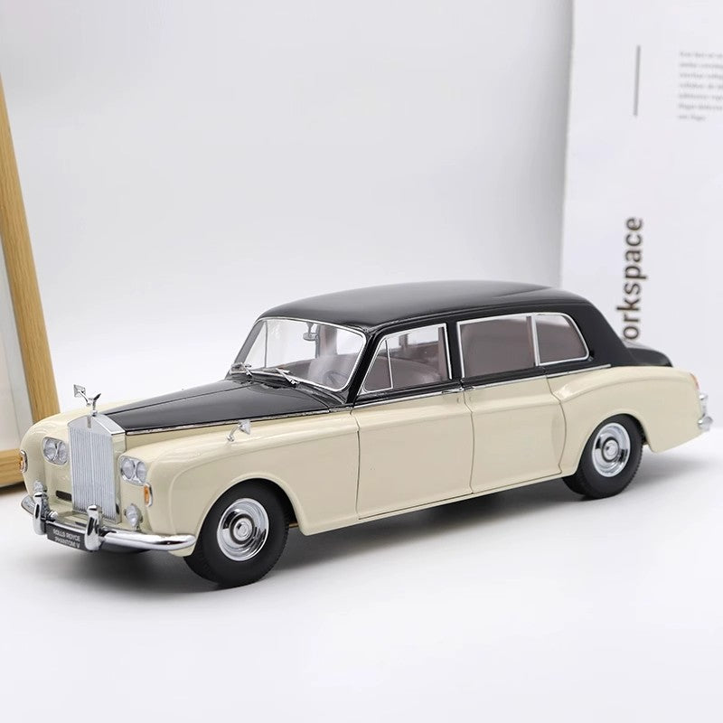 Rolls-Royce Phantom V 1:18 Diecast Model by Kyosho (Luxury Classic Edition – Full Open Display)