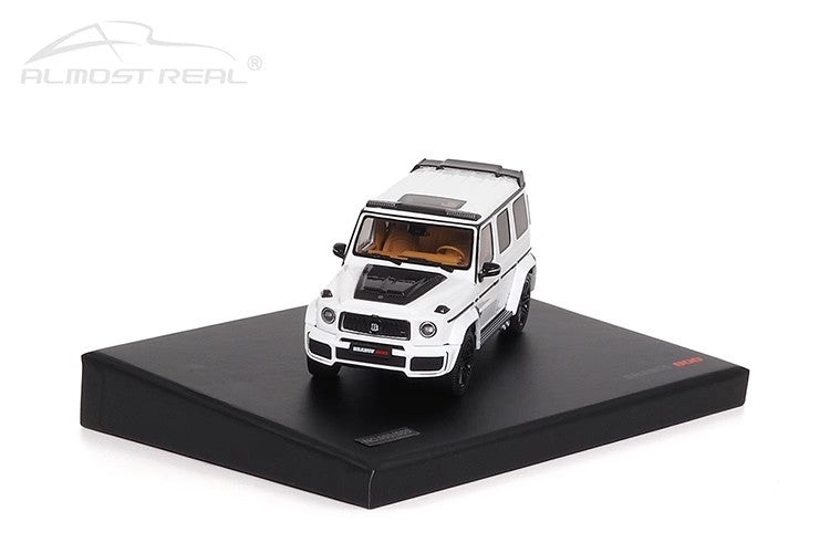 Mercedes-AMG G 63 – 1:43 Diecast Model by Almost Real (White / Metallic Green – Fully Enclosed Collector Edition)