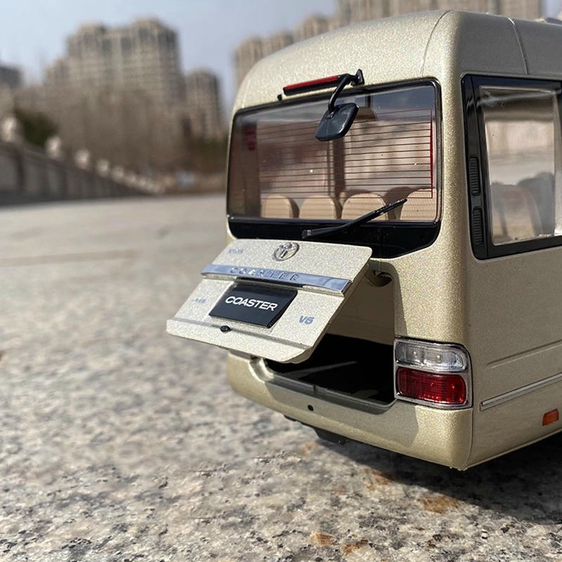 Original 1:24 Toyota Coaster Diecast Bus