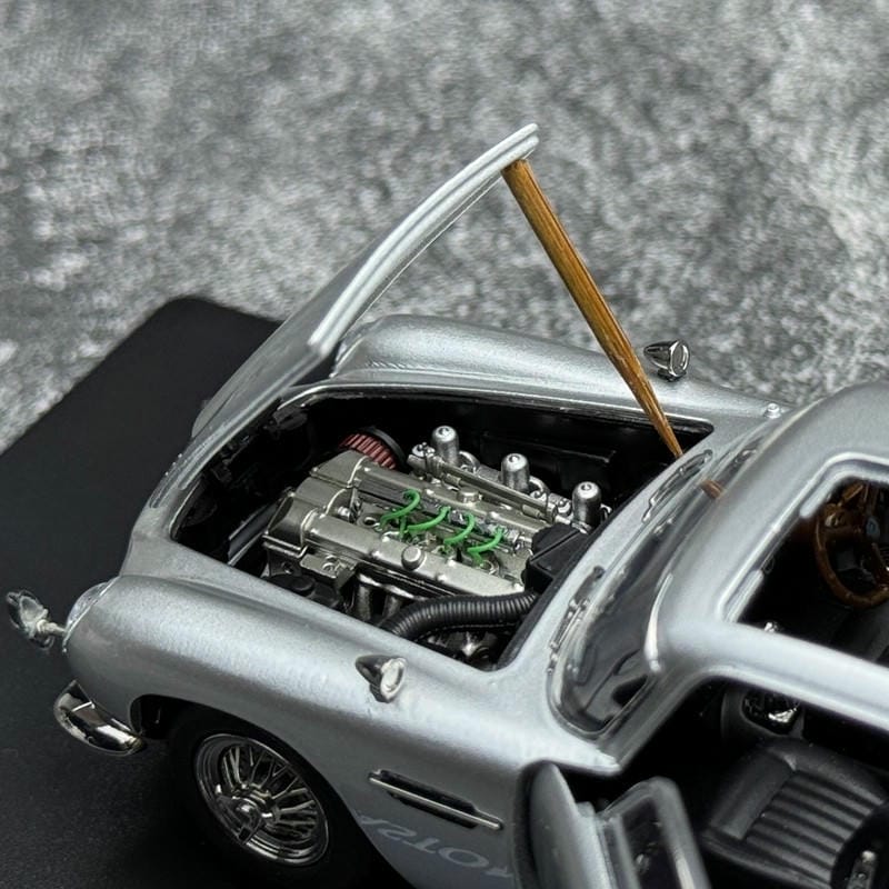 Xiaoguang 1:43 Aston Martin DB5 – 007 Functional Edition