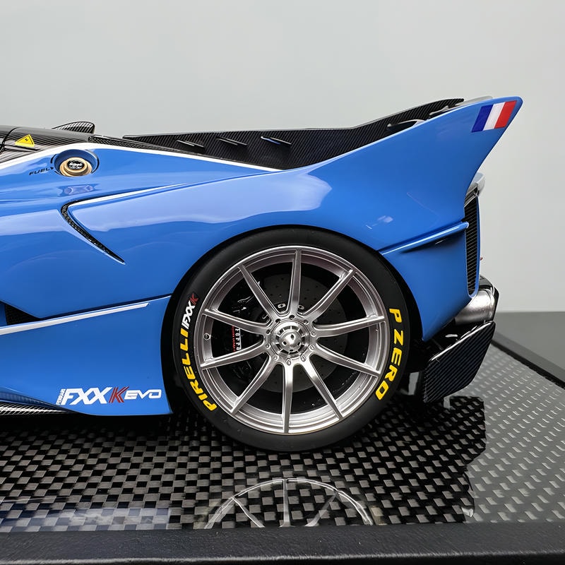 1/18 Runner Ferrari FXXK EVO modified limited edition simulation resin car model
