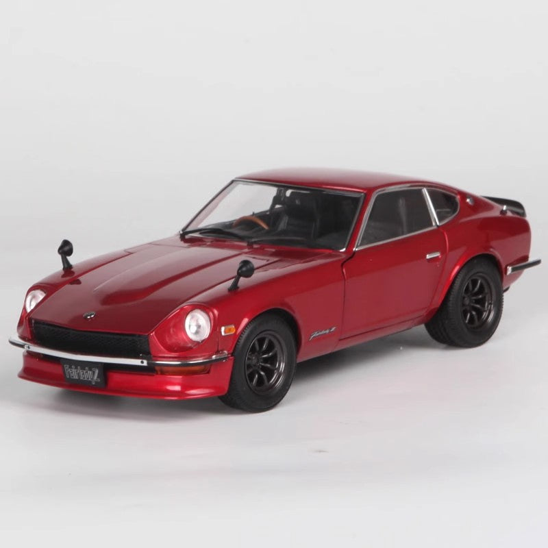 Nissan Fairlady Z 1:18 Diecast Model by Kyosho (Red Edition – Full Function Display)