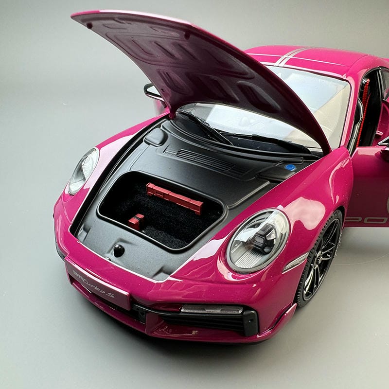 Minichamps 1:18 Porsche Turbo S