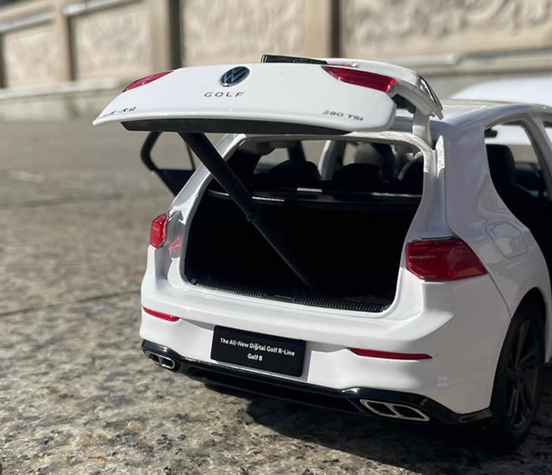 Original Volkswagen Golf 8 1:18 Diecast Model Car