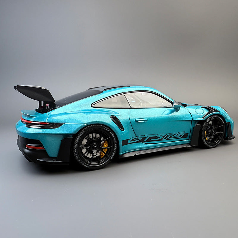 Minichamps 1:18 Porsche 911 GT3 RS Diecast Car