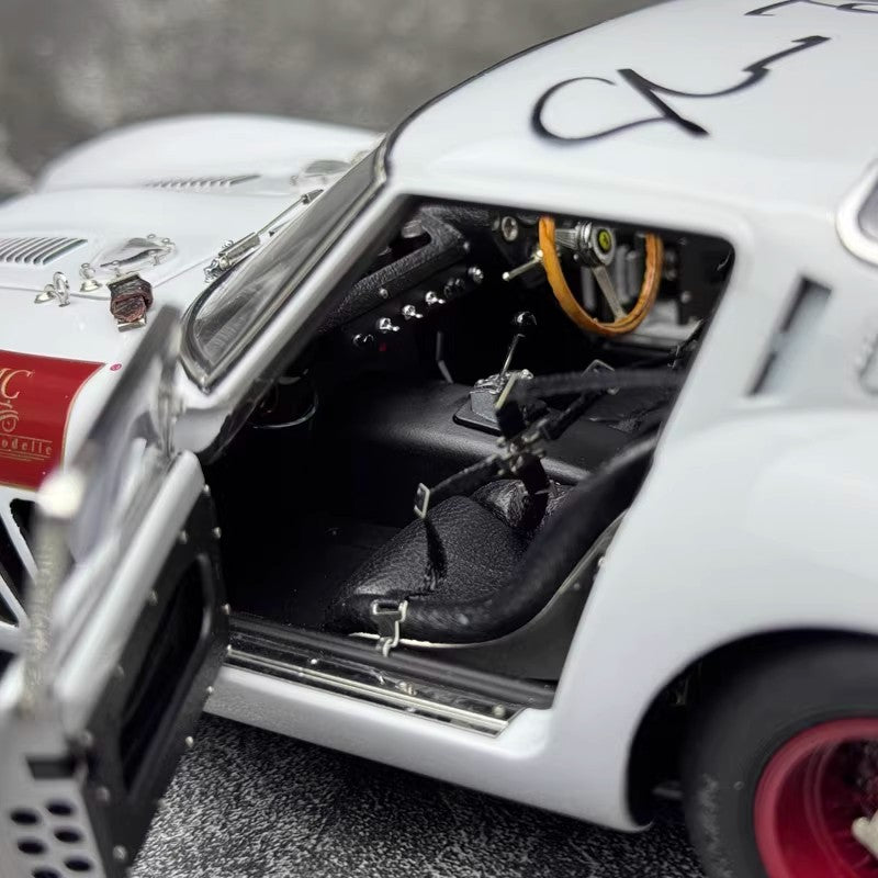 CMC 1:18 Ferrari 250 GTO 30th Anniversary Signature Edition