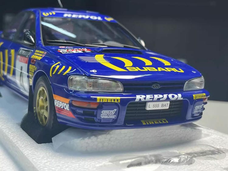 Subaru Impreza 1:18 Full-Open Alloy Model by Kyosho (#4/08962A – Collector Edition)