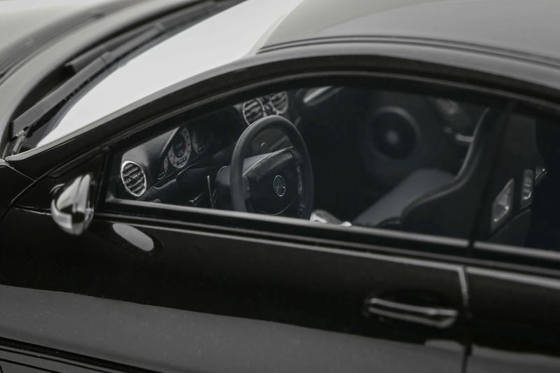 OTTO 1:18 Mercedes-AMG C209 CLK DTM